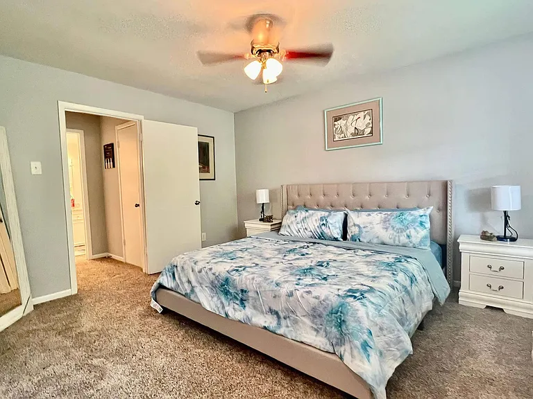 3802 Nasa Pkwy — Photo 8