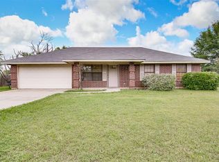709 Plum St, Joshua, TX 76058