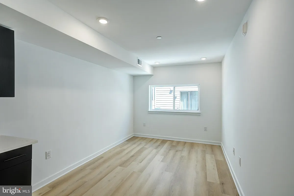 Building Photo - 2329 Ellsworth St #2