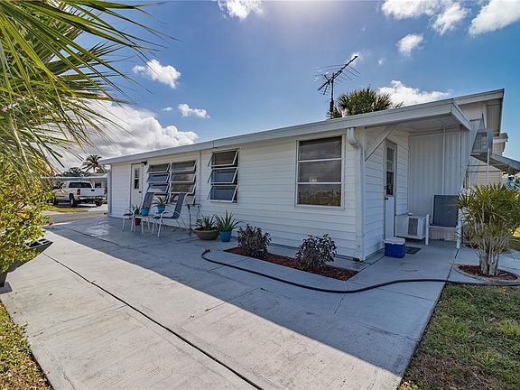 3rd image of 102 Bayou Dr