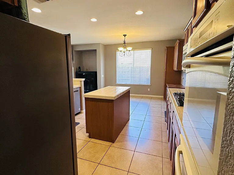7826 Lahontan Ct — Photo 9