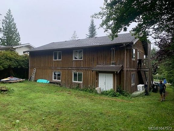 3rd image of 451 Neill St