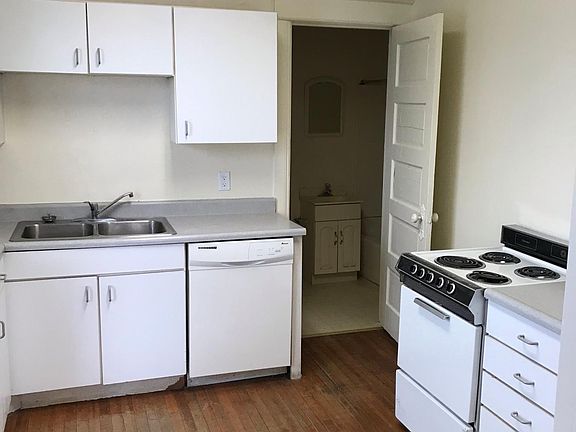 2nd image of 1227 G St APT 8