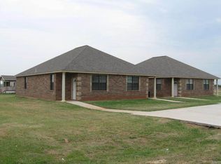 201 C St APT A, Elgin, OK 73538