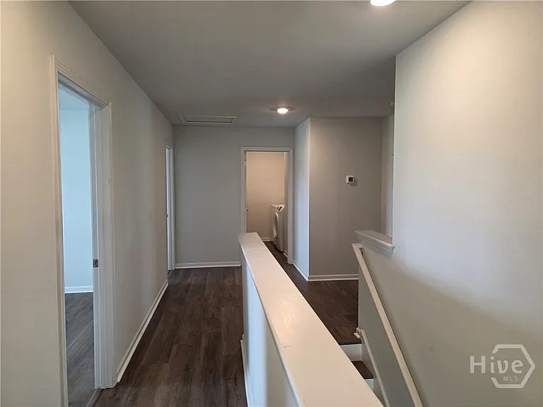114 Troupe Dr — Photo 16
