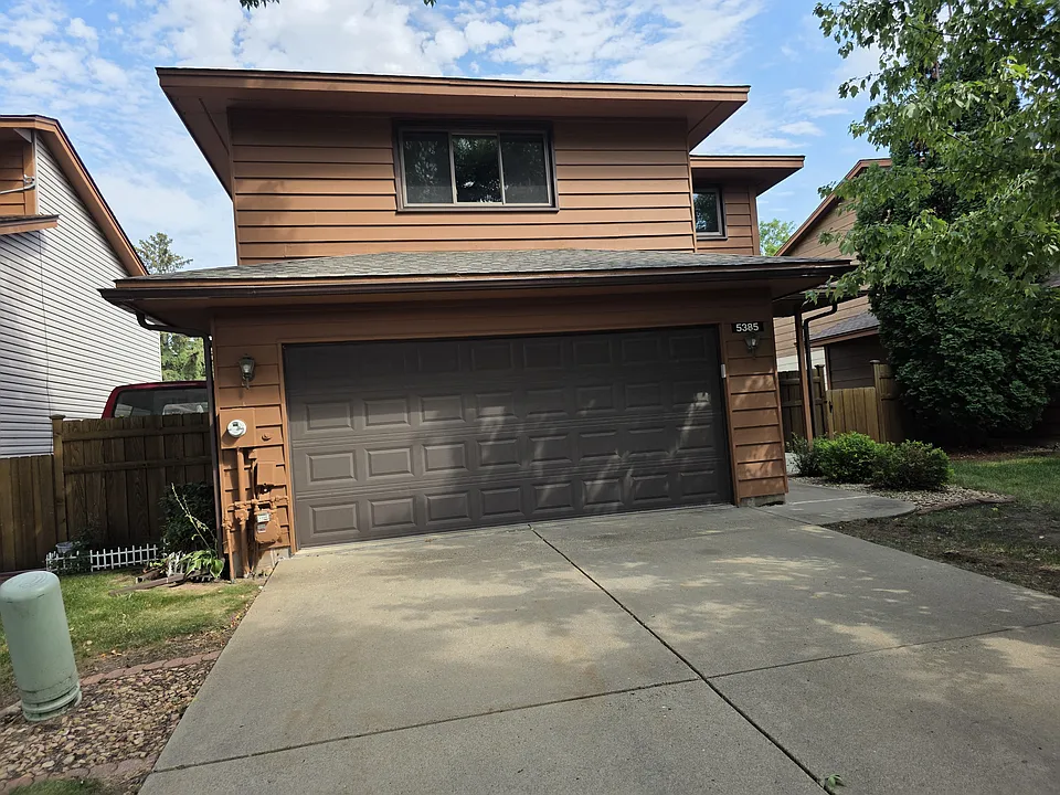 5385 Emerald Way