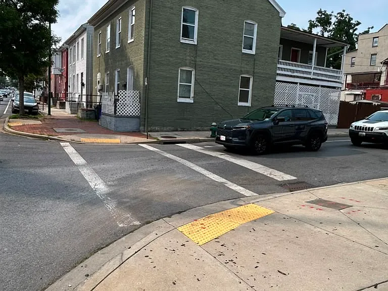 148 E Washington St — Photo 2