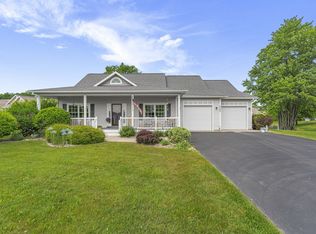 2649 Club Ct, Traverse City, MI 49685