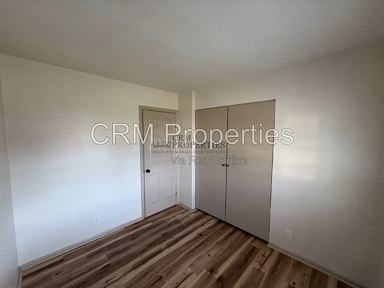 1936 Lynwood Dr — Photo 13