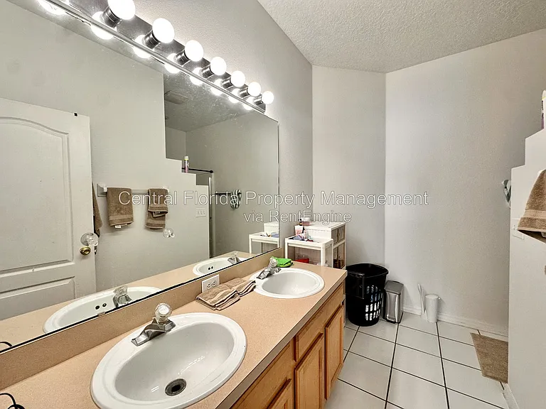 4226 Waterside Pointe Cir — Photo 14