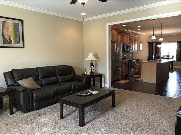 5th image of 659 Continental Dr