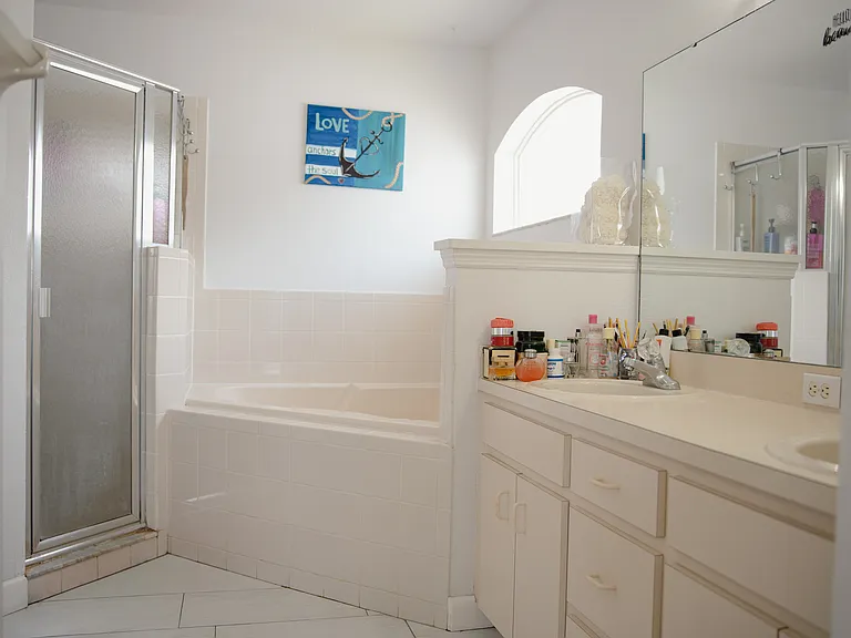 6784 Bordeaux Blvd — Photo 13