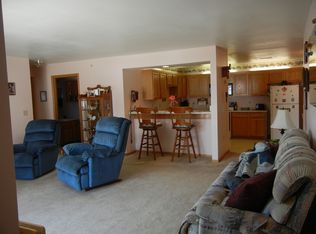 9332 W Loomis Rd UNIT 5, Franklin, WI 53132
