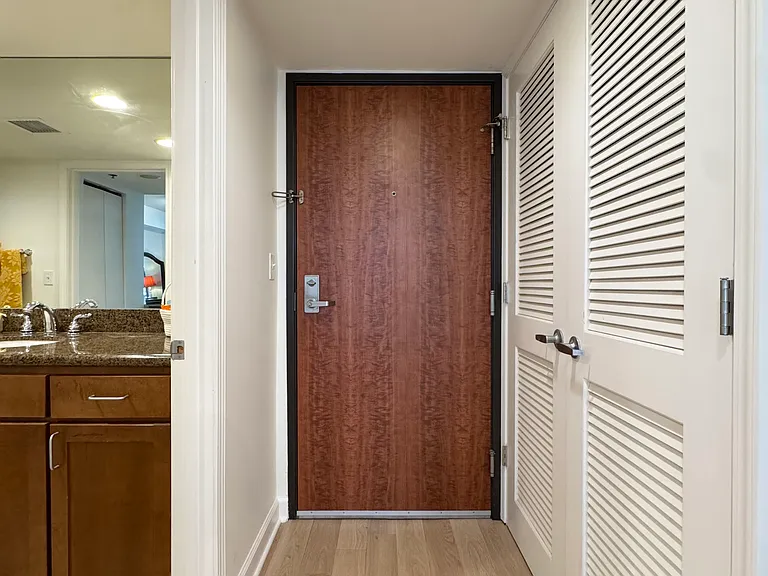 600A Admiral Blvd #807A — Photo 17