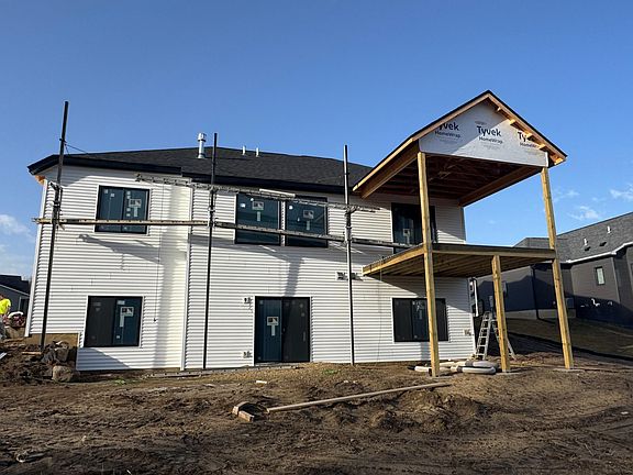 2nd image of 4440 Cassidy Ridge Dr NE