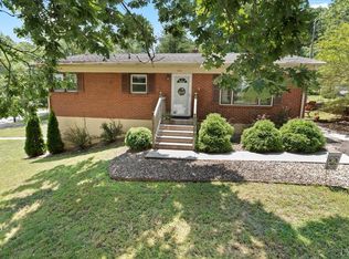 212 Ogden Rd, Altavista, VA 24517