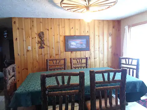2 bed, 1.5 bath, 1300 sqft, $2,295 — Photo 4