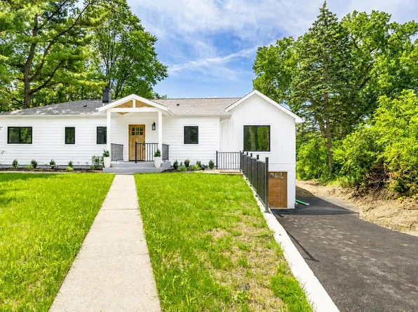 N1189 Tombeau ROAD, Genoa City, WI 53128