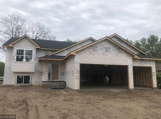 10073 Cottonwood St NW, Coon Rapids, MN 55433