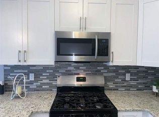 633 38th St, Union City, NJ 07087