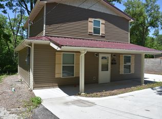 409 Auburn Ln, Columbia, MO 65203