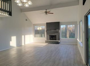 10611 Swan Glen Dr, Houston, TX 77099