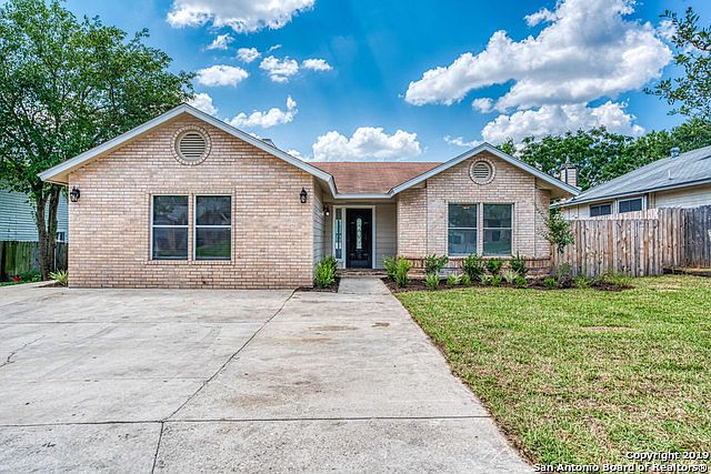 1st image of 501 Saddlebrook Dr