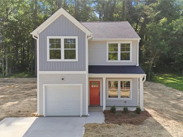 120 Maplewood Ave, Thomasville, NC 27360
