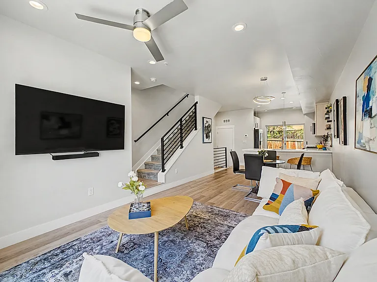 3437 W 63rd Pl — Photo 1