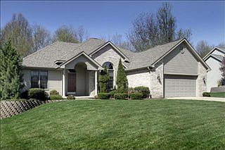 1st image of 105 Sterling Ct