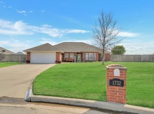 1732 White Tail Dr, Altus, OK 73521