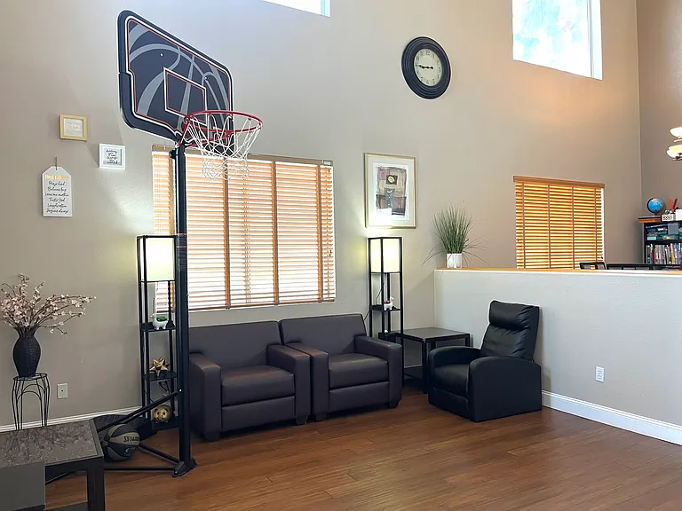 7729 Villa Gabriela Ave #B — Photo 24