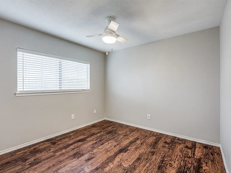 845 Harvest Glen Dr — Photo 7