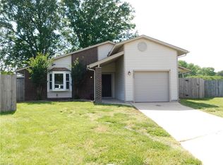 4490 Cherrywood Ln, Virginia Beach, VA 23453
