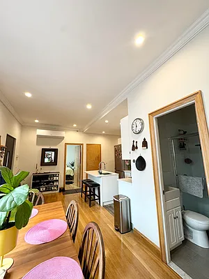 Rented by Virtual Real Estate | media 17