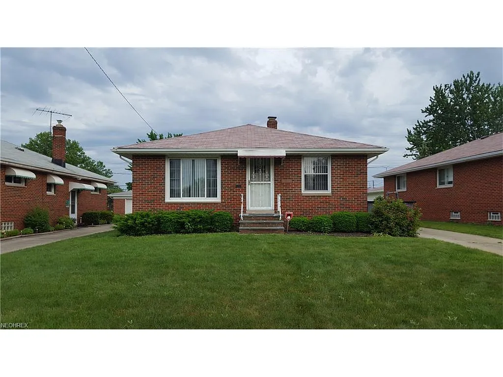12320 Eastwood Blvd photo 1