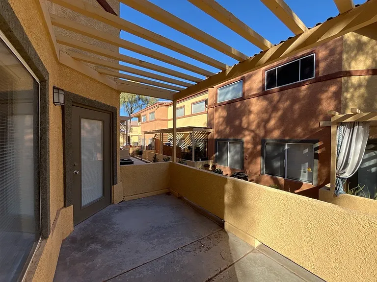 4915 E Russell Rd #142-8 — Photo 13