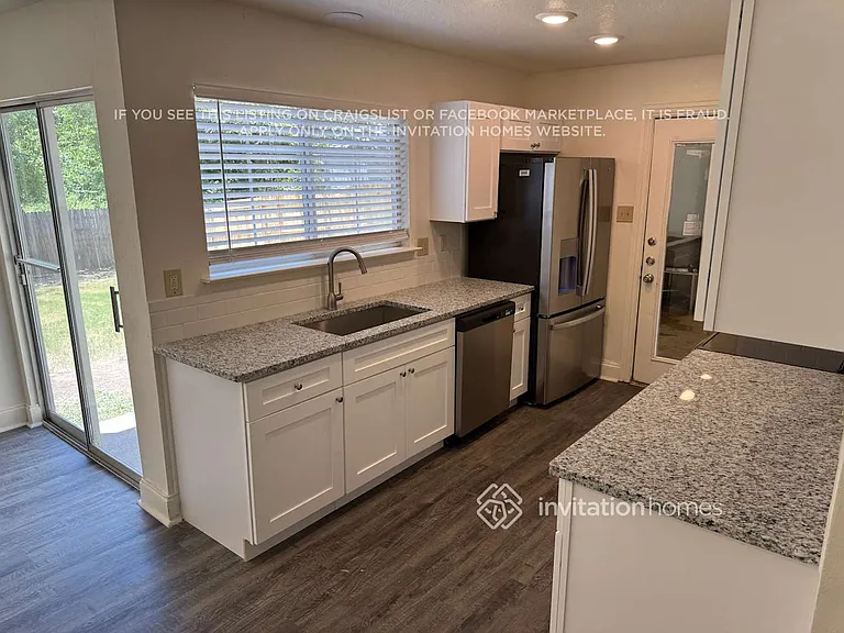 7509 Creekfall Dr — Photo 4