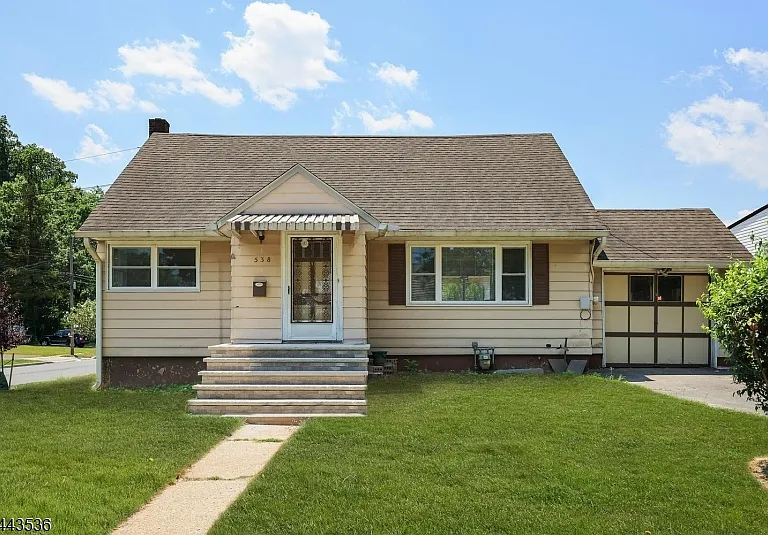 538 Dietz St — Photo 24