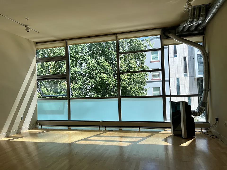 2015 Terry Ave #415