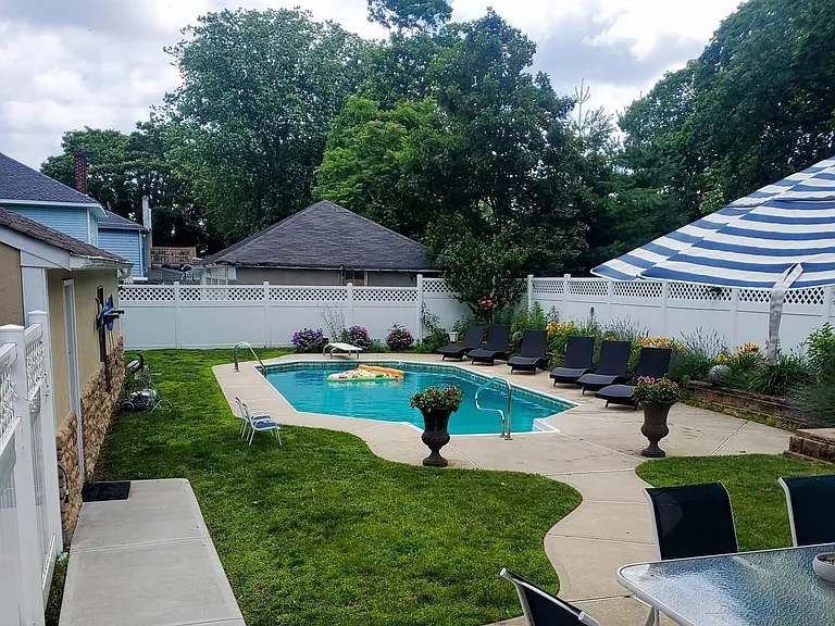 393 Bath Ave — Photo 13