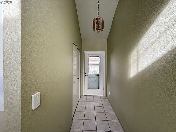 5th image of 13775 SW Scholls Ferry Rd APT 11