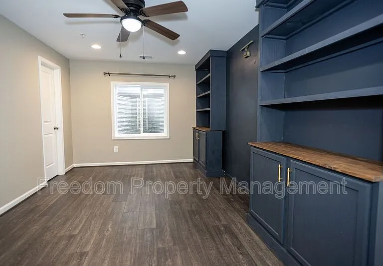 2425 Morgans Point Dr — Photo 70