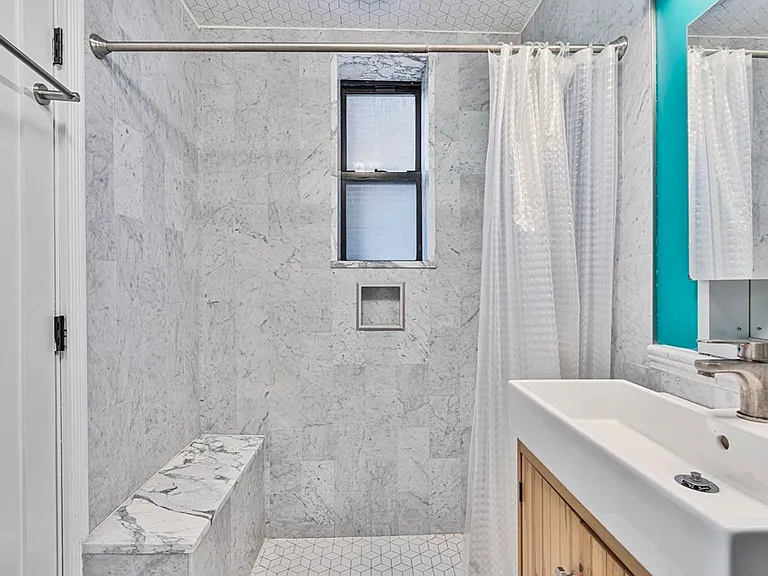 466 Commonwealth Ave #204 — Photo 7
