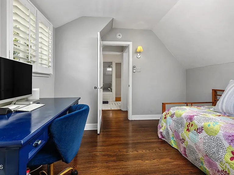 840 Victoria Dr — Photo 25