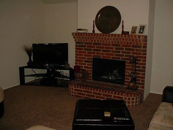 4th image of 1950 Rustic Creek Dr