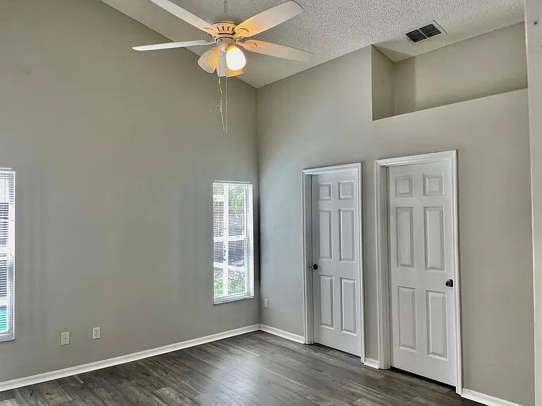 10727 Cherry Oak Cir — Photo 11