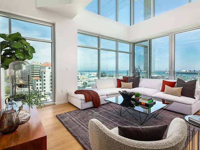 200 West Ocean Living Room