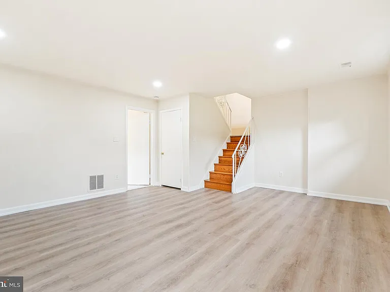 11840 Enid Dr — Photo 21