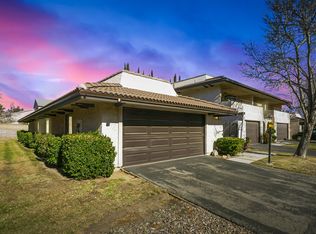 217 Hawk Ln, Palmdale, CA 93551